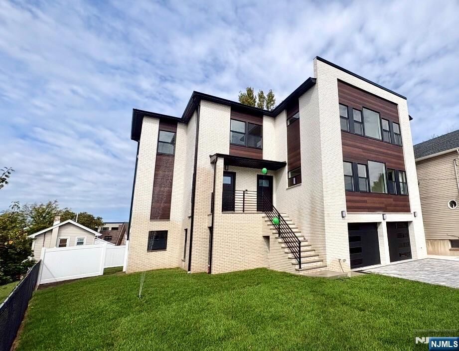 Property Photo:  43 John Street 2  NJ 07032 