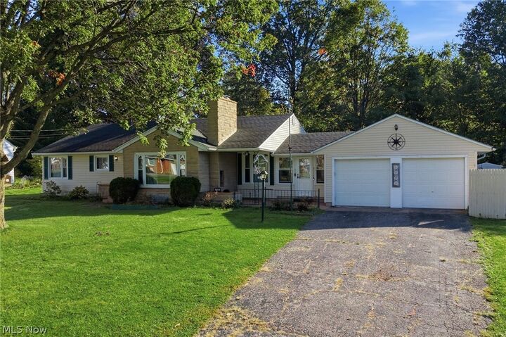 Property Photo: 1023 Mount Auburn Drive OH 44805