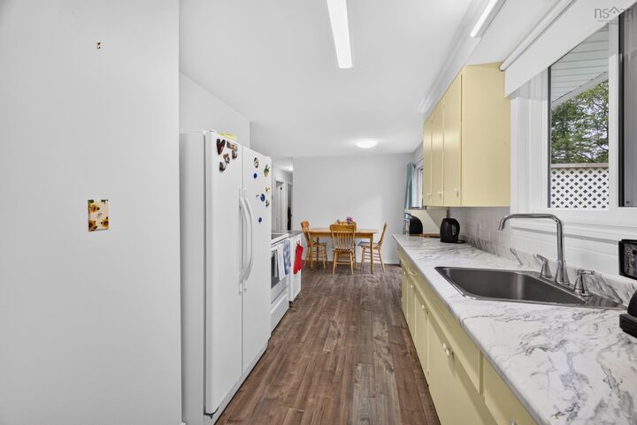 Property Photo:  40 Woodside Drive  NS B0N 1C0 