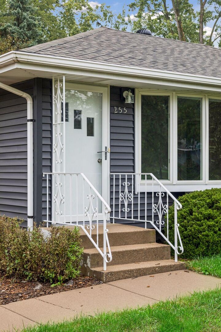 Property Photo:  255 County Road C2 W  MN 55113 