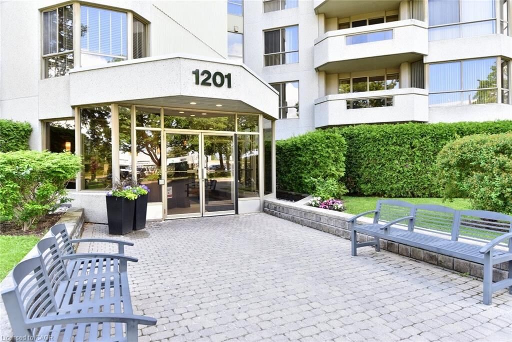 Property Photo:  1201 North Shore Boulevard E 108  ON L7S 1Z5 