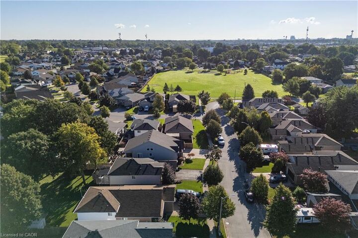 Property Photo:  7919 Fleming Drive  ON L2H 3H9 