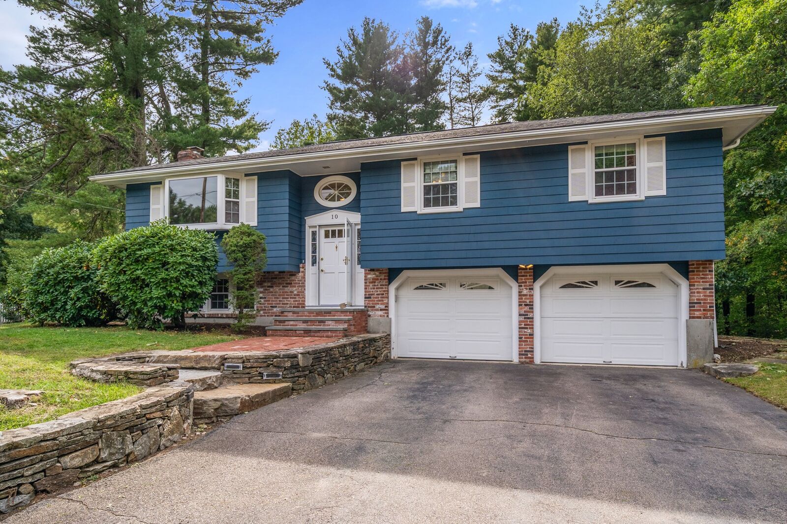 Property Photo: 10 Millbrook Dr MA 02762