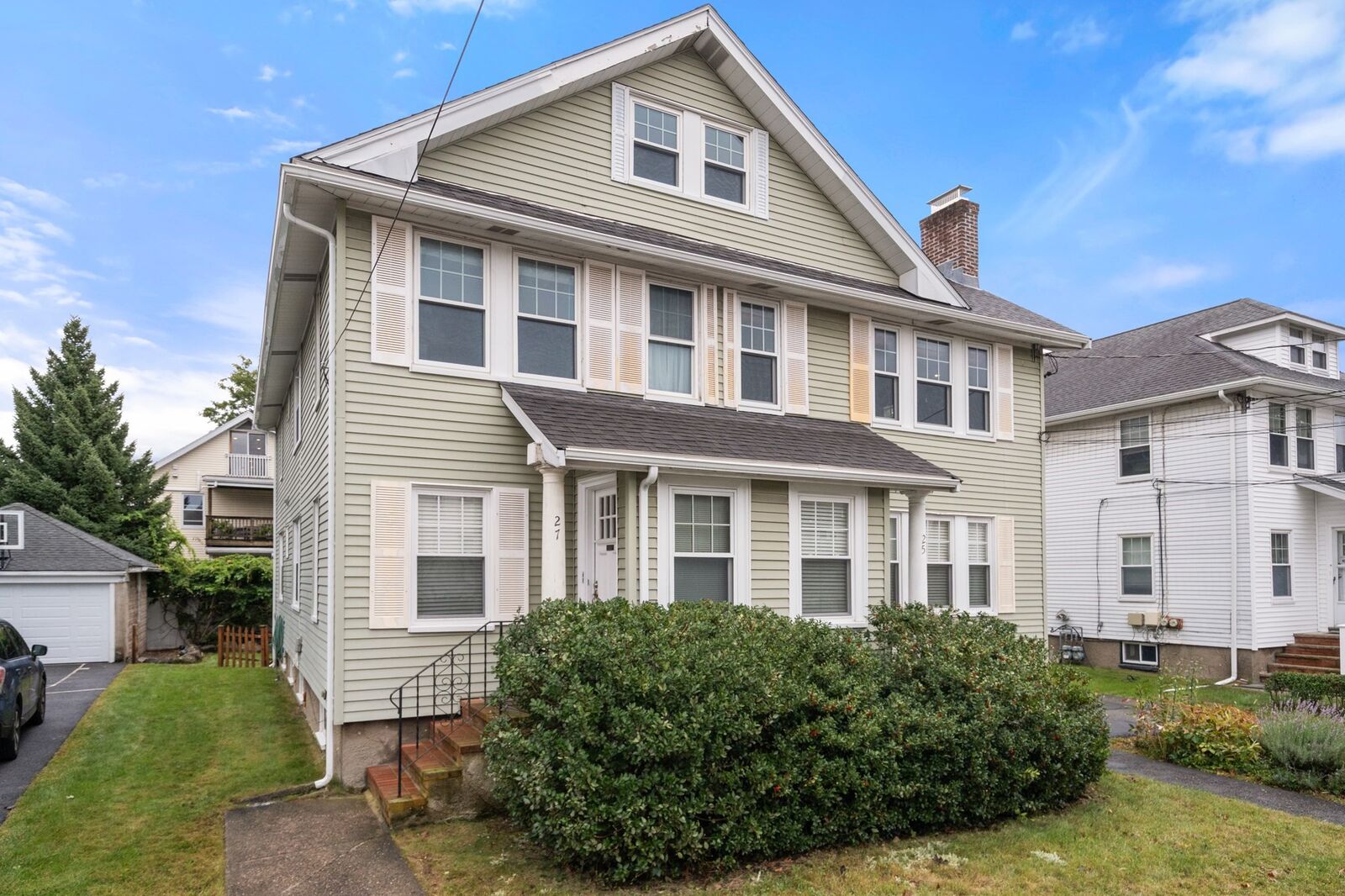 Property Photo:  25-27 Dalton Road 27  MA 02478 
