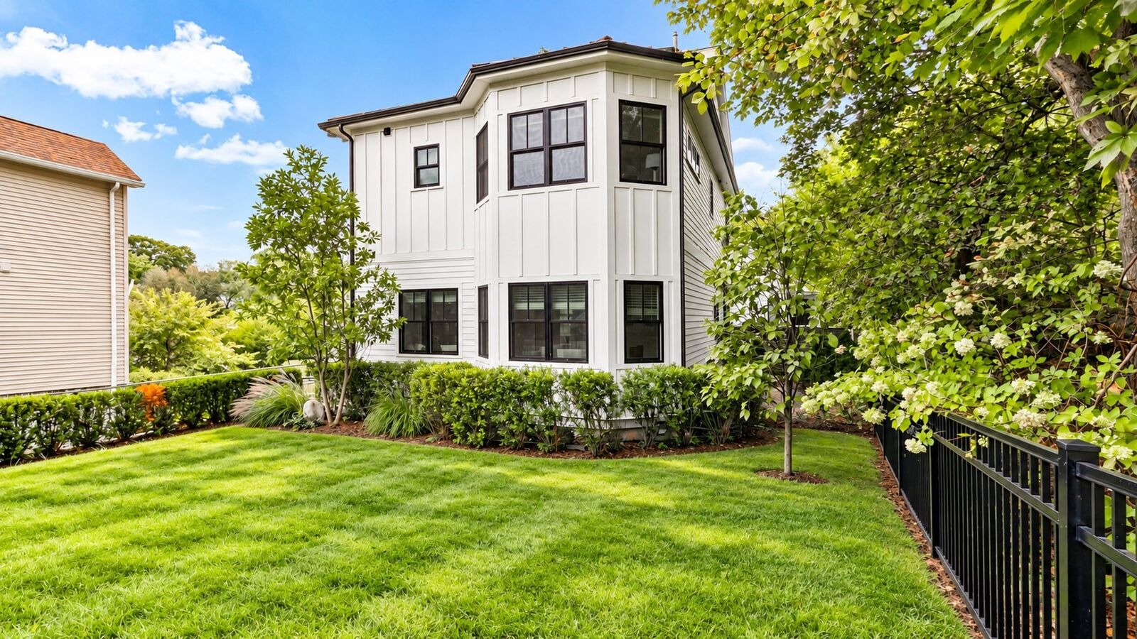 Property Photo: 148 Pine St MA 02466