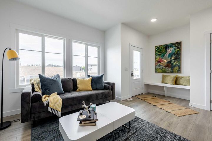 Property Photo:  713 Clearview Green  AB T2P 2G7 