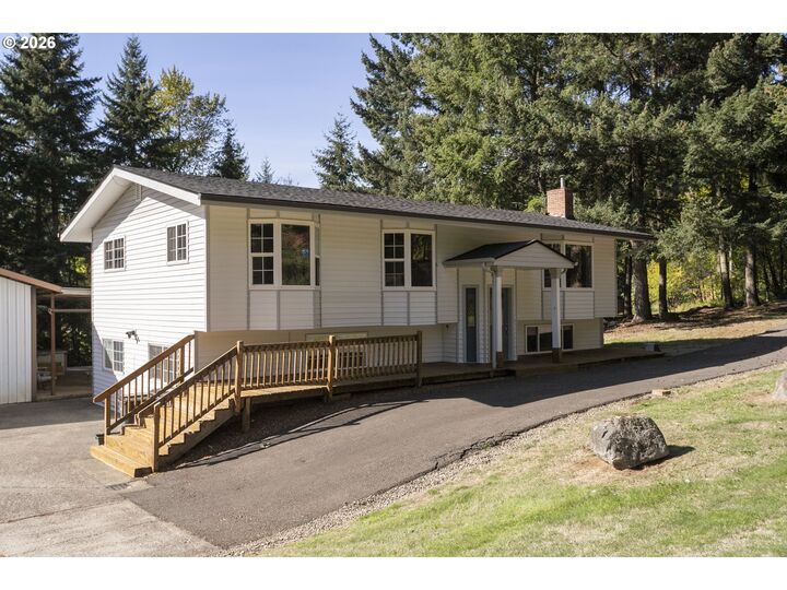 Property Photo: 17716 NE 232nd Ave WA 98606