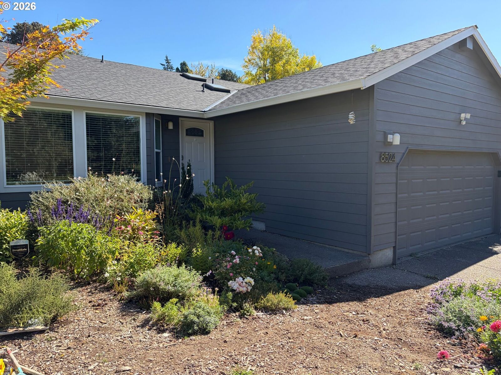 Property Photo:  8524 SW 10th Ave  OR 97219 