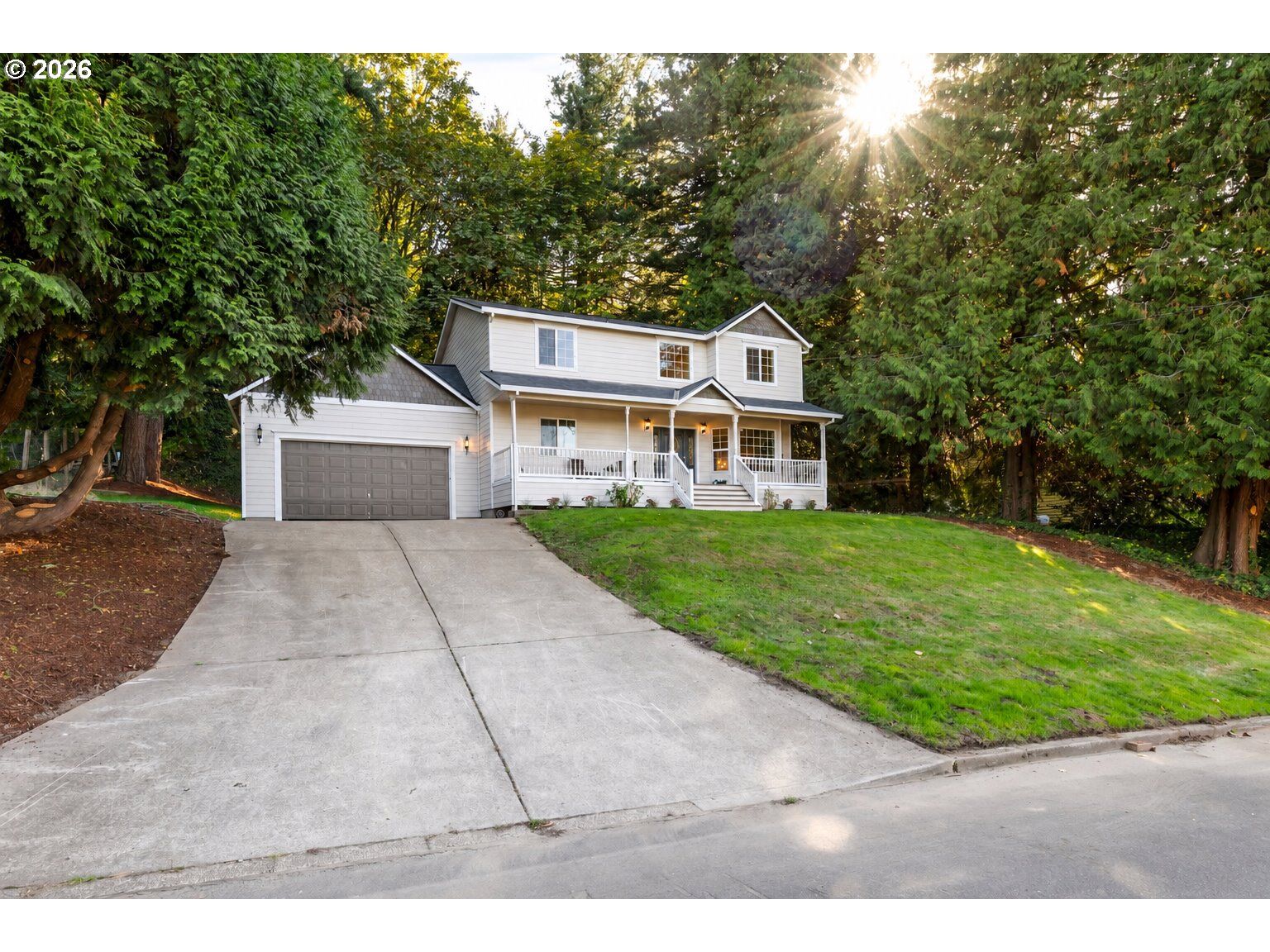 Property Photo: 224 SW 4th St OR 97060