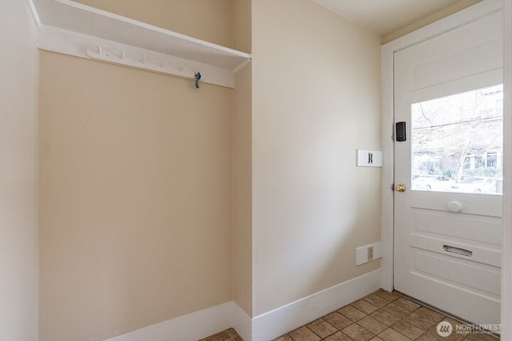 Property Photo:  1625  Belmont Avenue  WA 98122 