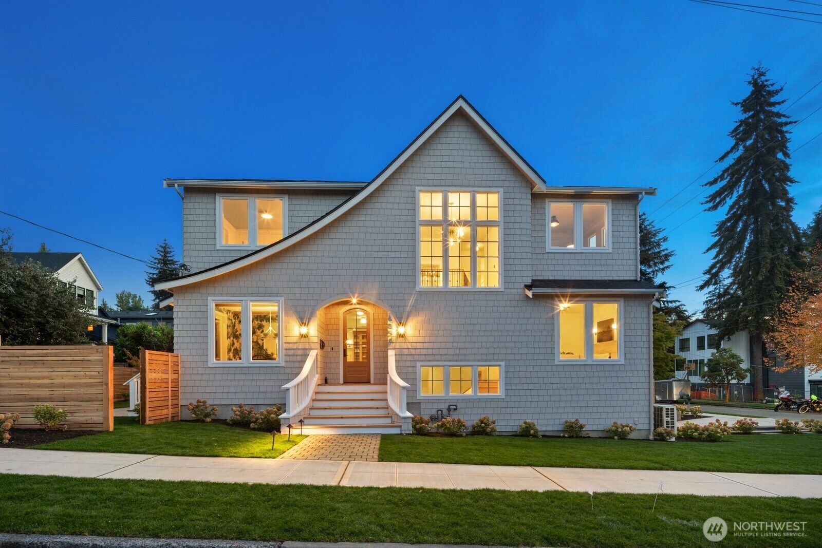 Property Photo:  6858  26th Avenue NE  WA 98115 