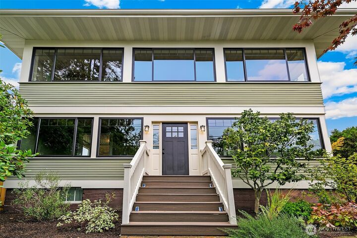 Property Photo: 1812 N 80th Street WA 98103