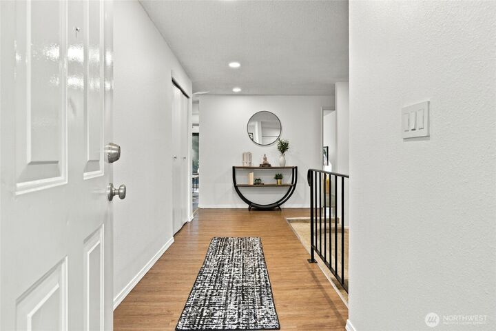 Property Photo: 27539 43rd Avenue S WA 98001
