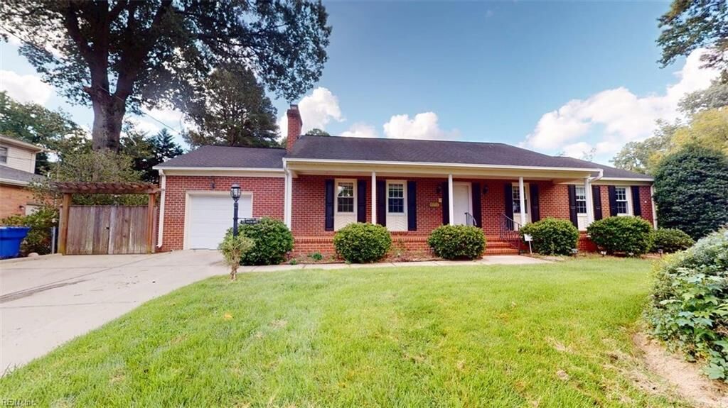 Property Photo:  228 Falcon Dr  VA 23606 