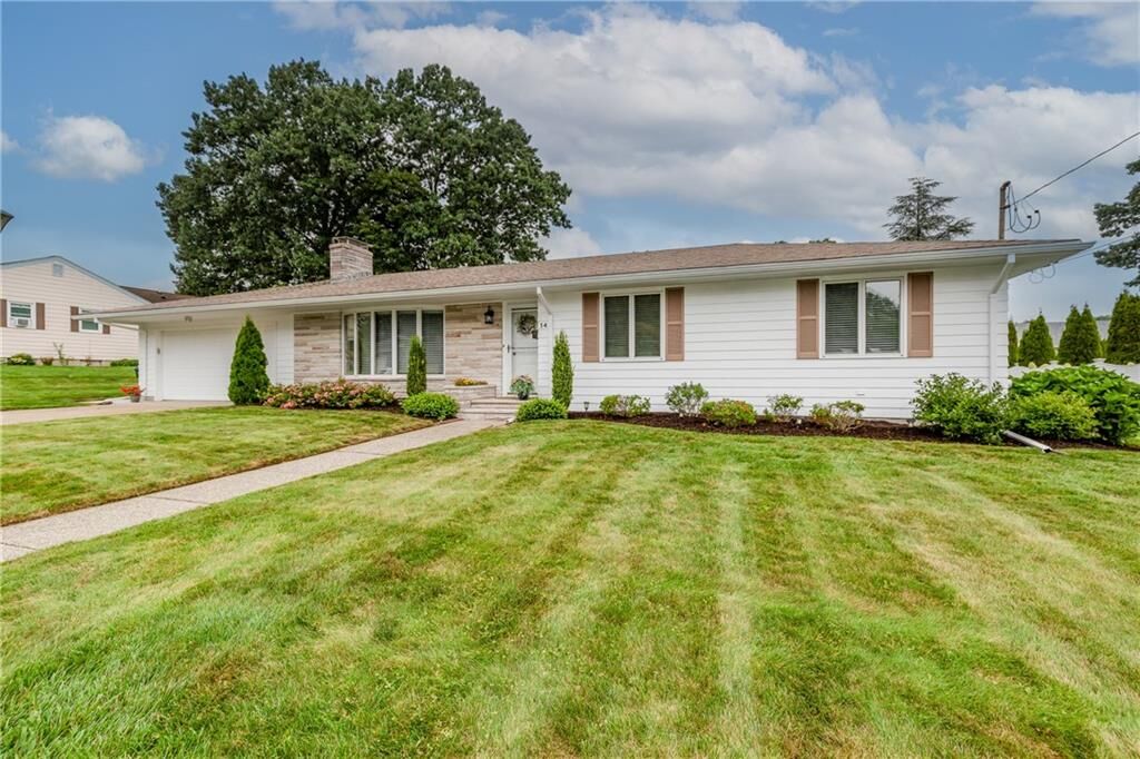 Property Photo:  14 Brookfarm Road  RI 02904 