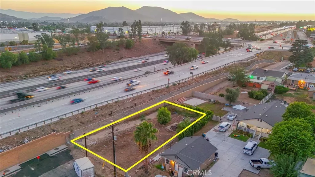 Property Photo:  10176 Vine  CA 92316 