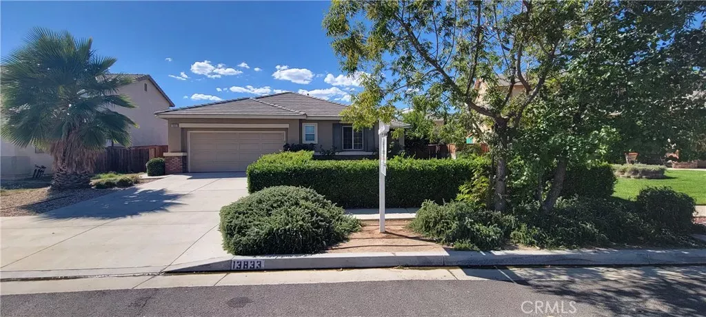 Property Photo:  13833 Grant Way  CA 92344 