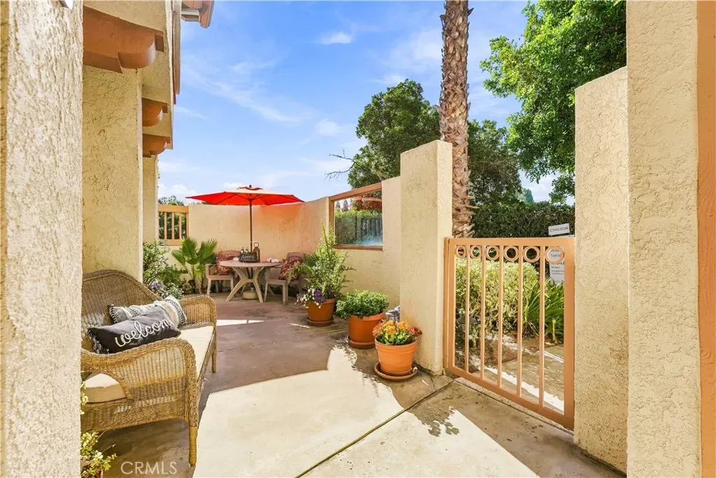 Property Photo:  24372 Acaso 3  CA 92656 