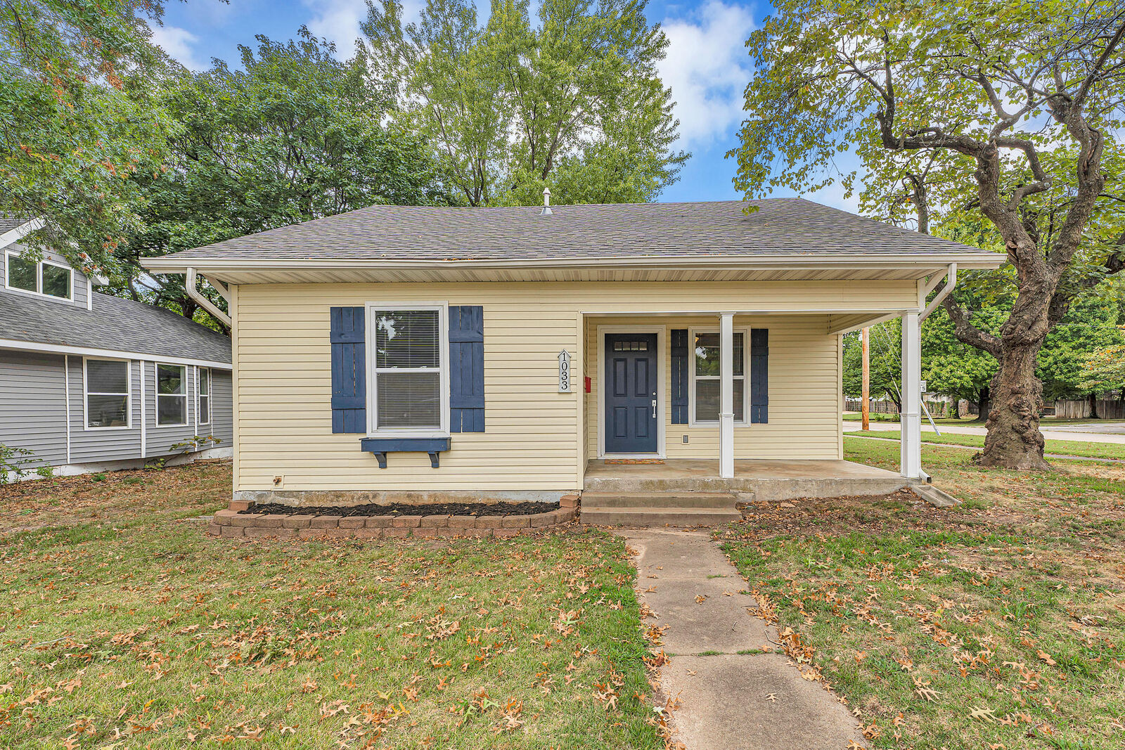 Property Photo: 1033 N Fremont Avenue MO 65802