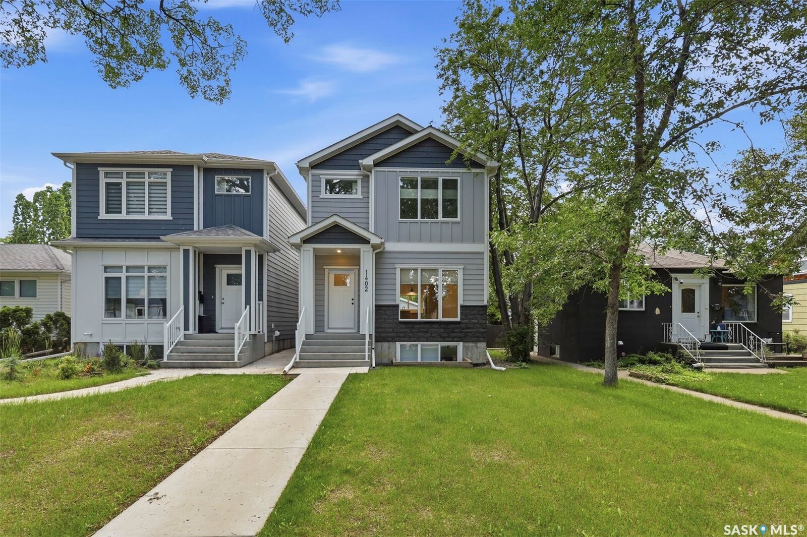 Property Photo:  1402 Wiggins Avenue S  SK S7H 2J6 