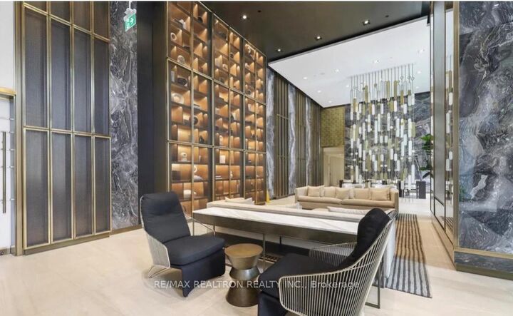 Property Photo:  117 Broadway Avenue 1008  ON M4P 1V3 