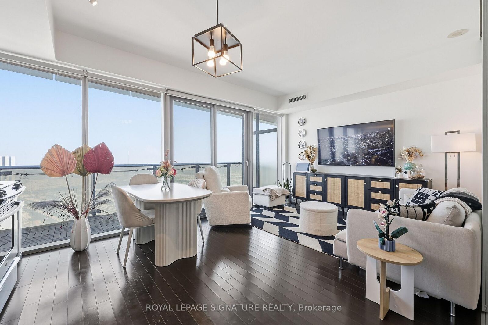Property Photo:  390 Cherry Street 2805  ON M5A 0E2 