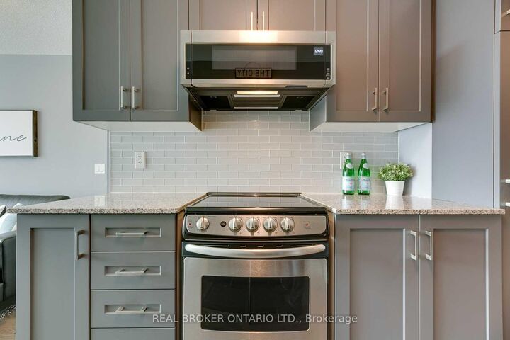 Property Photo:  50 Lynn Williams Street 407  ON M6K 3R9 
