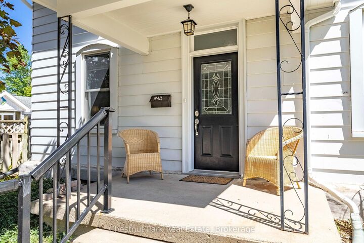 Photo de la propriété: 755 4th Avenue E ON N4K 2N5