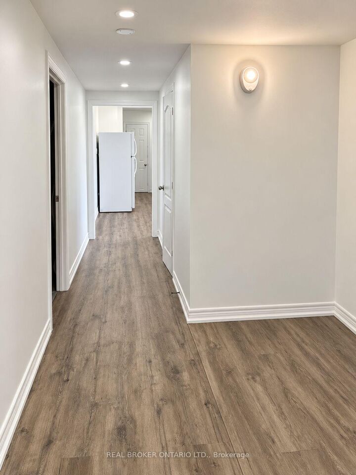 Property Photo: 558 First Avenue Lower ON L3C 1Z3