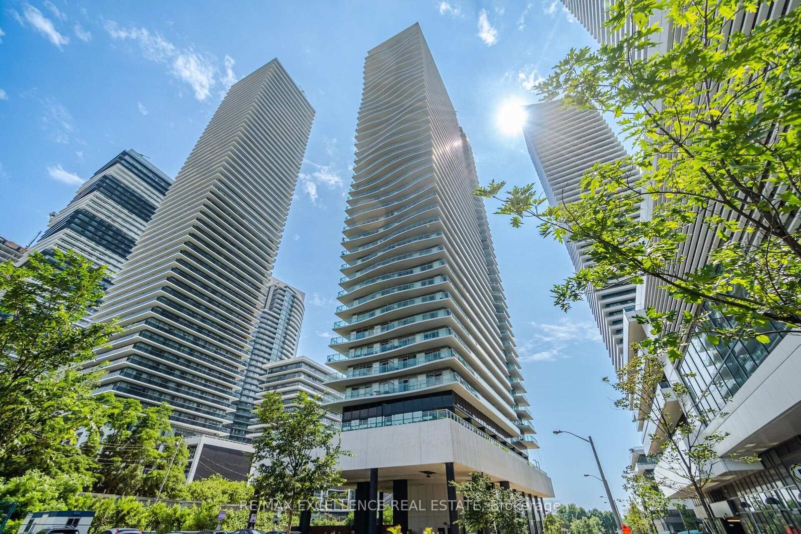 Property Photo:  33 Shore Breeze Drive 1208  ON M8V 0G1 