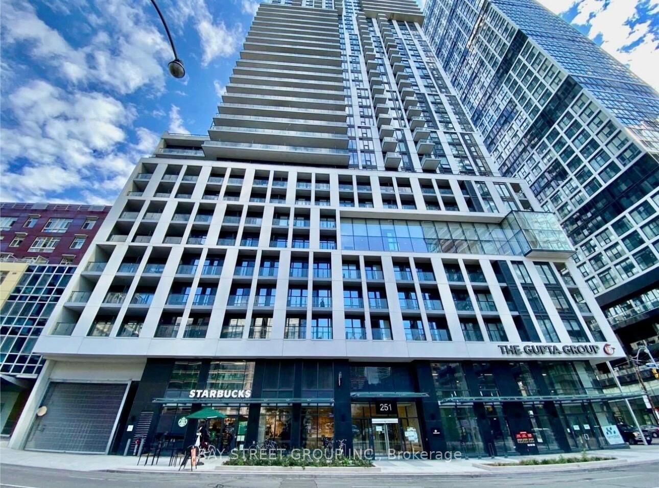 Property Photo:  251 Jarvis Street 1916  ON M5B 0C3 