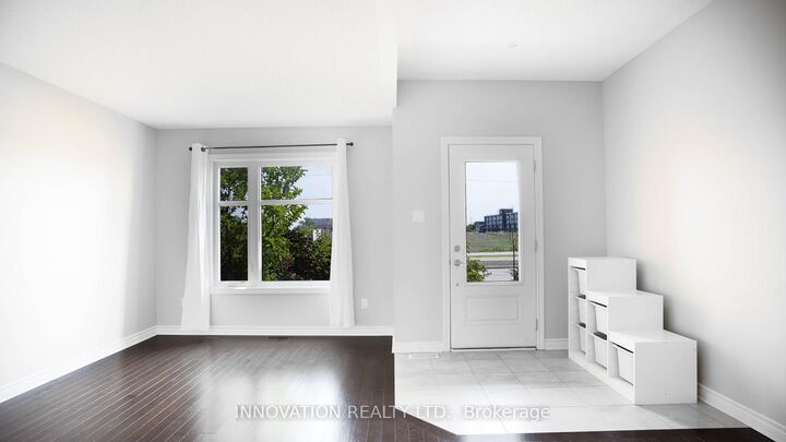 Property Photo:  516 Silvertip Lane  ON K2T 0H7 