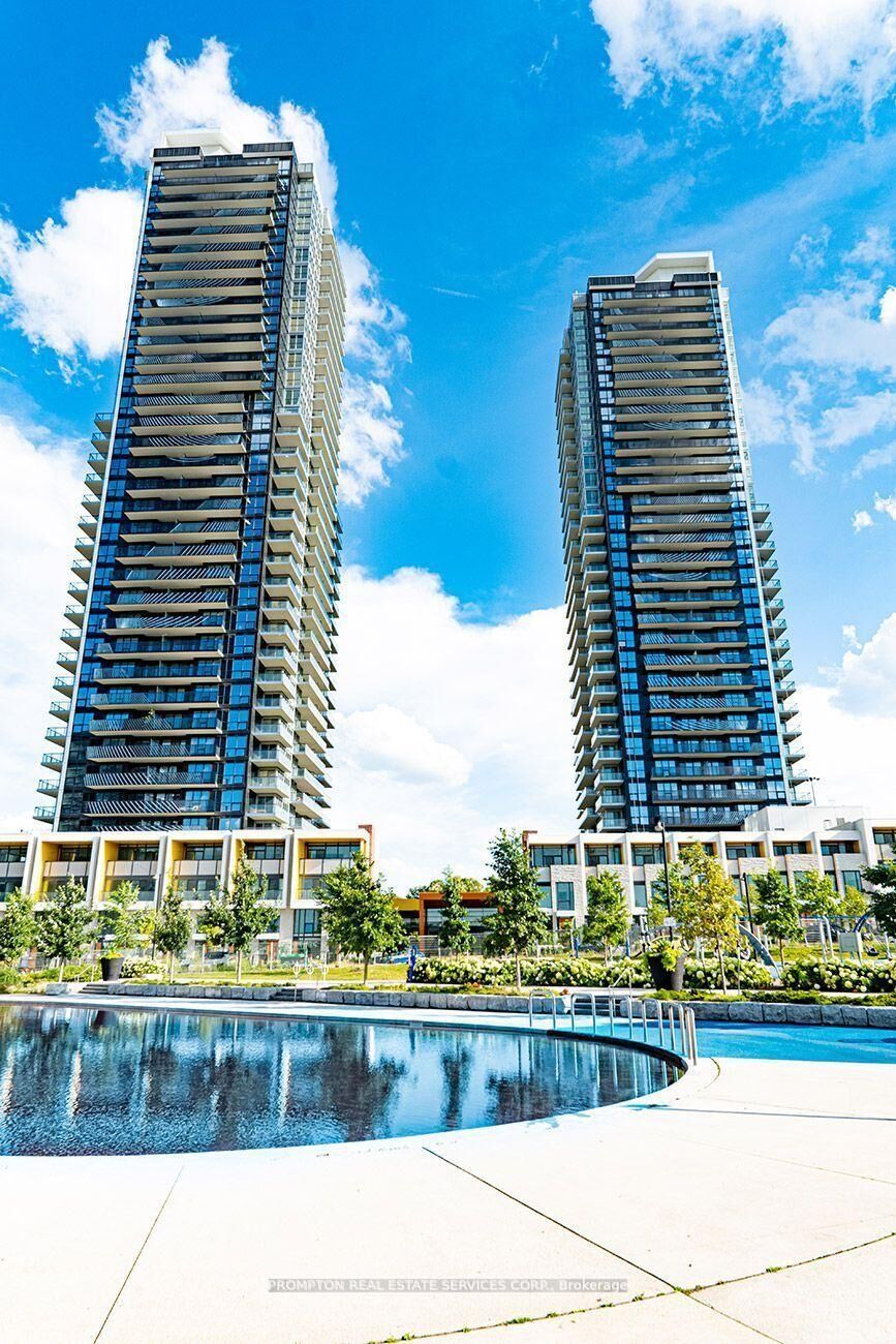 Property Photo:  95 McMahon Drive 508  ON M2K 0H2 