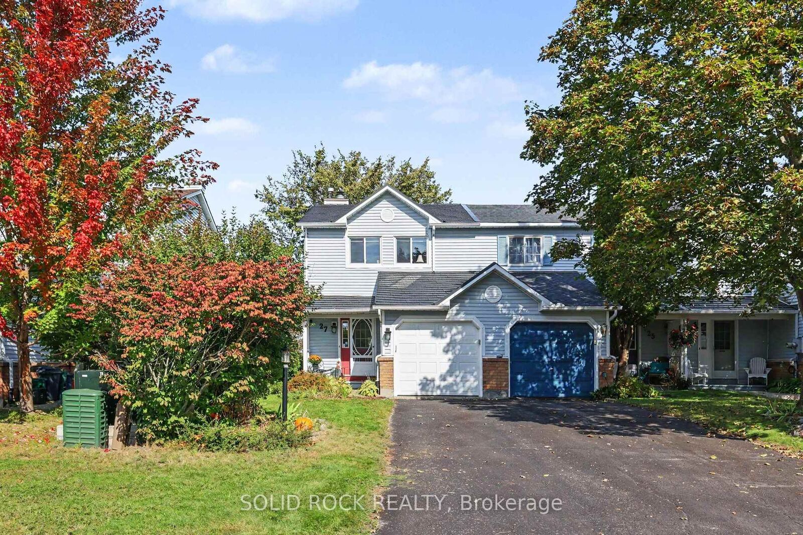 Property Photo:  27 Randall James Drive  ON K2S 1L9 