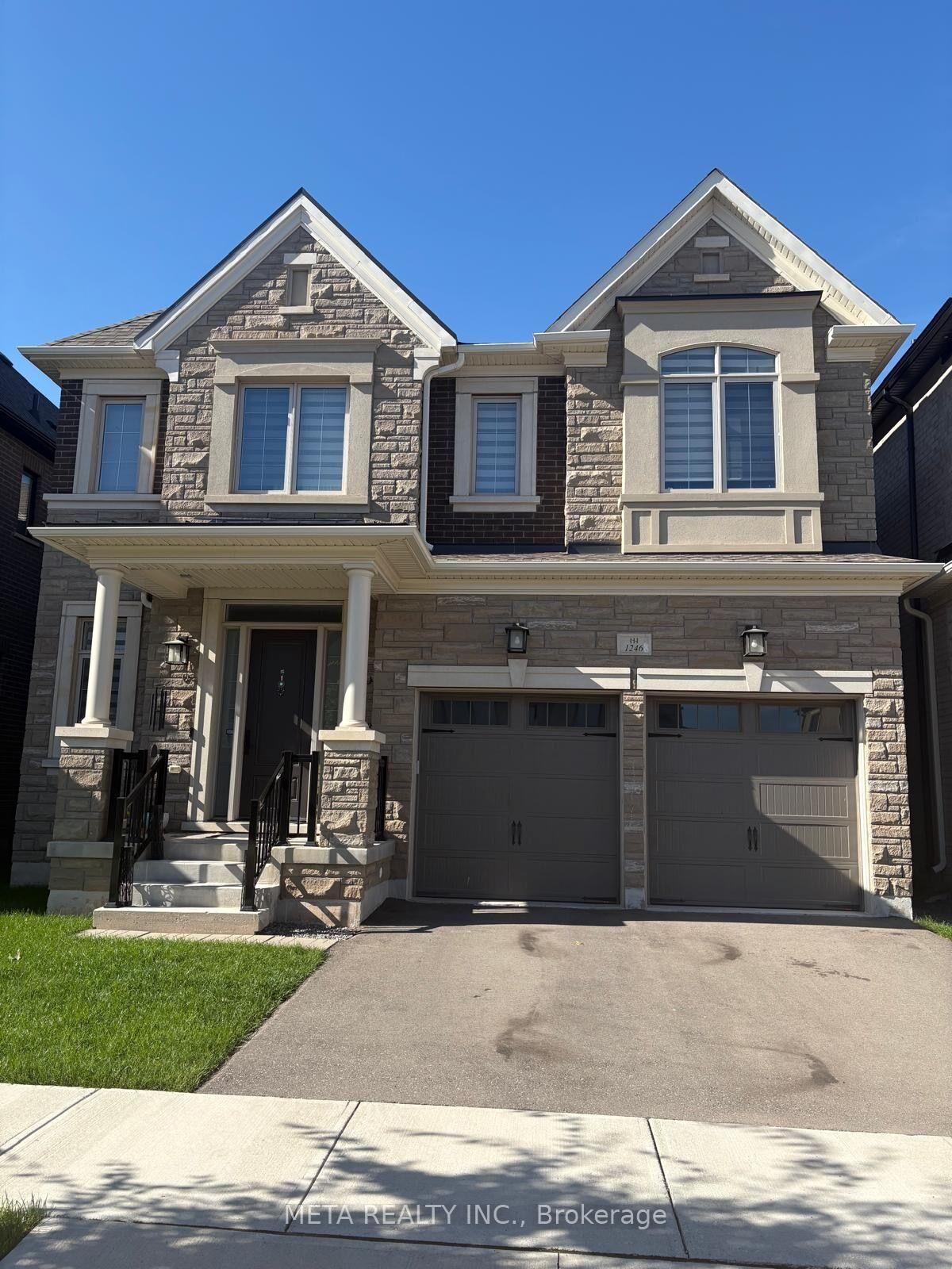 Property Photo:  1246 Pondside Trail  ON L6M 5M7 