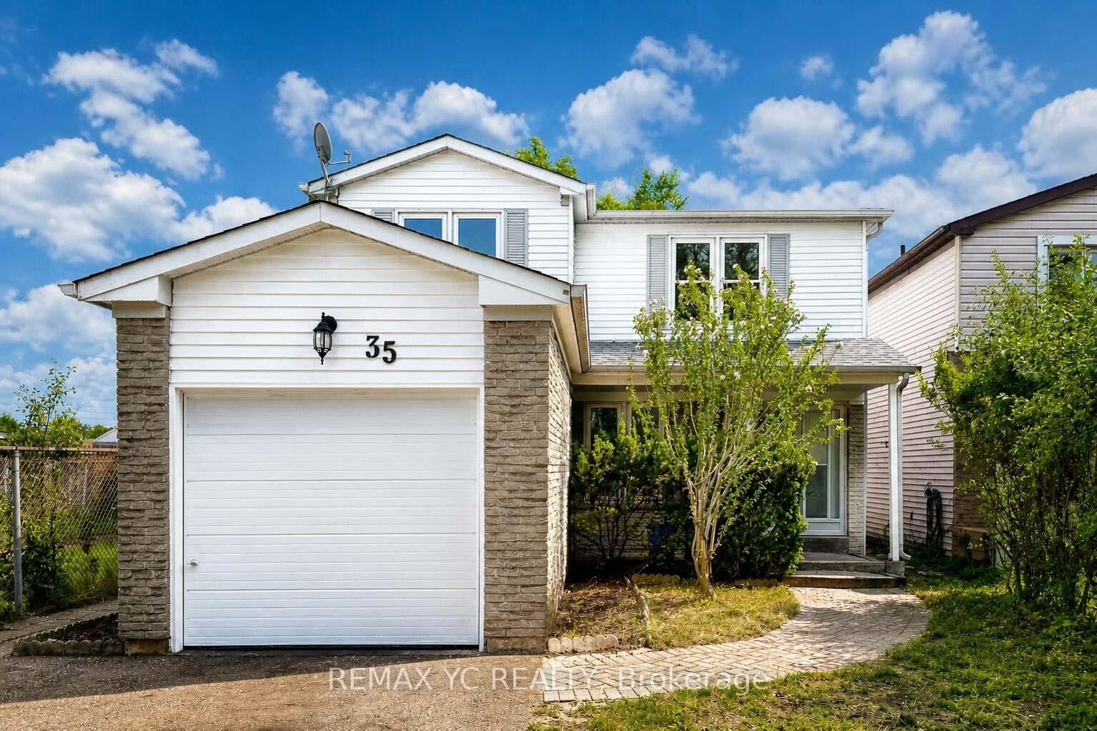 Photo de la propriété: 35 Kitsilano Crescent ON L4C 5A4