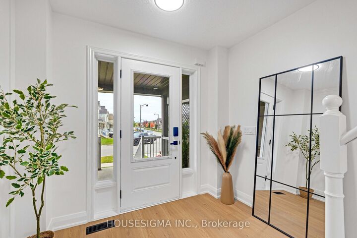 Property Photo:  825 Cook Crescent  ON L0N 1S1 