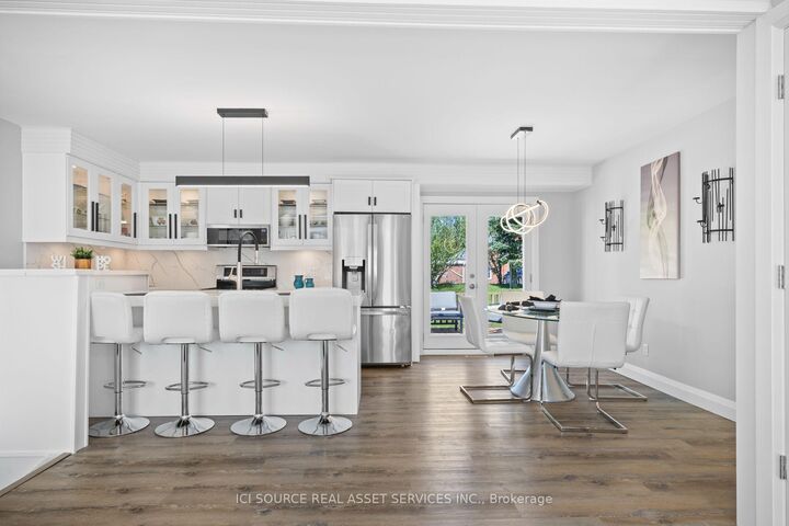 Property Photo:  25 Paulson Court  ON N5R 1N1 