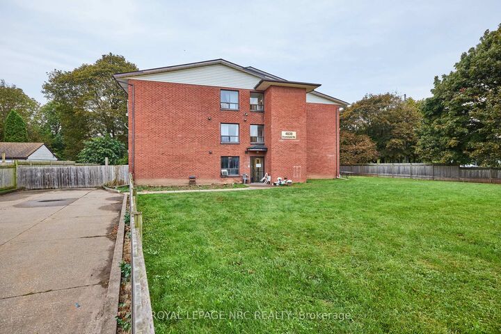 Property Photo:  4839 Drummond Road 11  ON L2E 6E2 