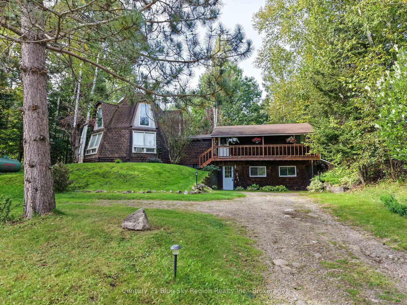 Photo de la propriété:  861 Pinecreek Road S  ON P0H 1H0 