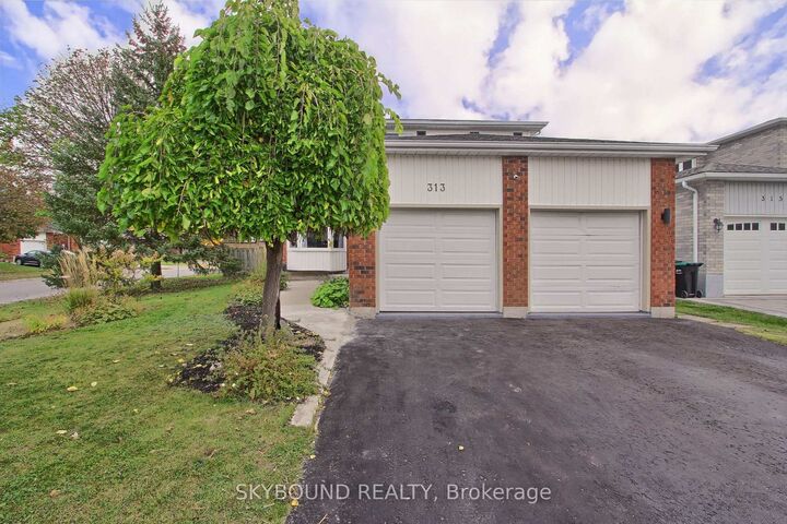 Photo de la propriété: 313 Hickling Trail ON L4M 5Y2