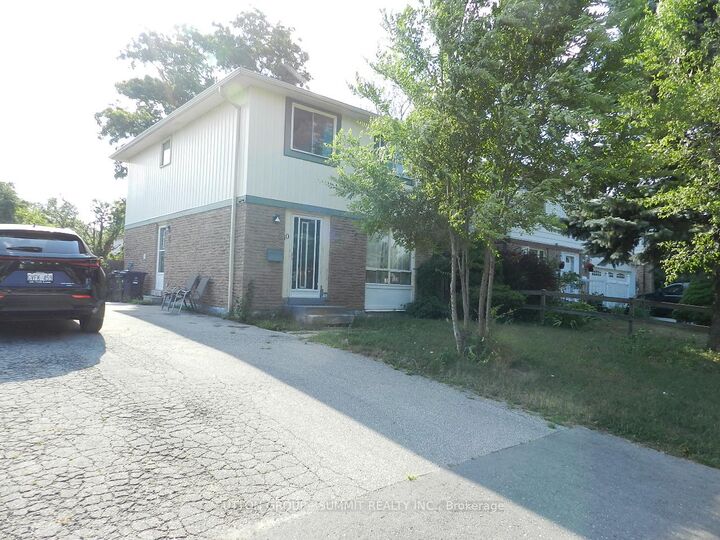 Property Photo:  10 Baldoon Road  ON M1B 1V7 