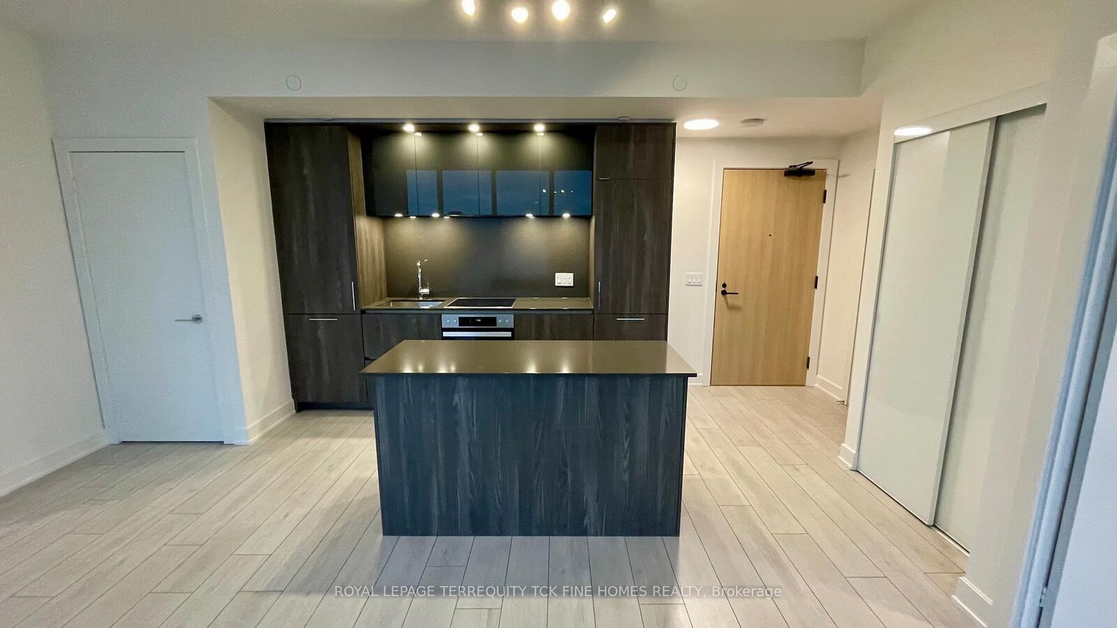 Property Photo:  35 Mercer Street 2509  ON M5V 1H2 