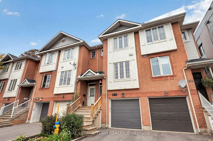 Property Photo:  13 Robinson Avenue 11  ON K1N 8N8 