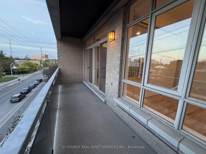 Property Photo:  682 Churchill Avenue N 301  ON K1Z 5G5 