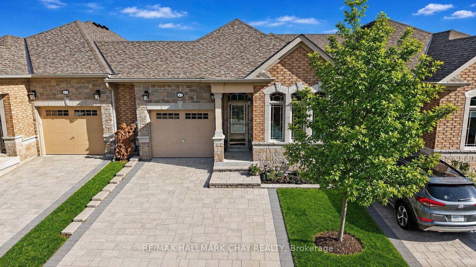 Property Photo:  63 Summerhill Drive  ON L9R 0S8 