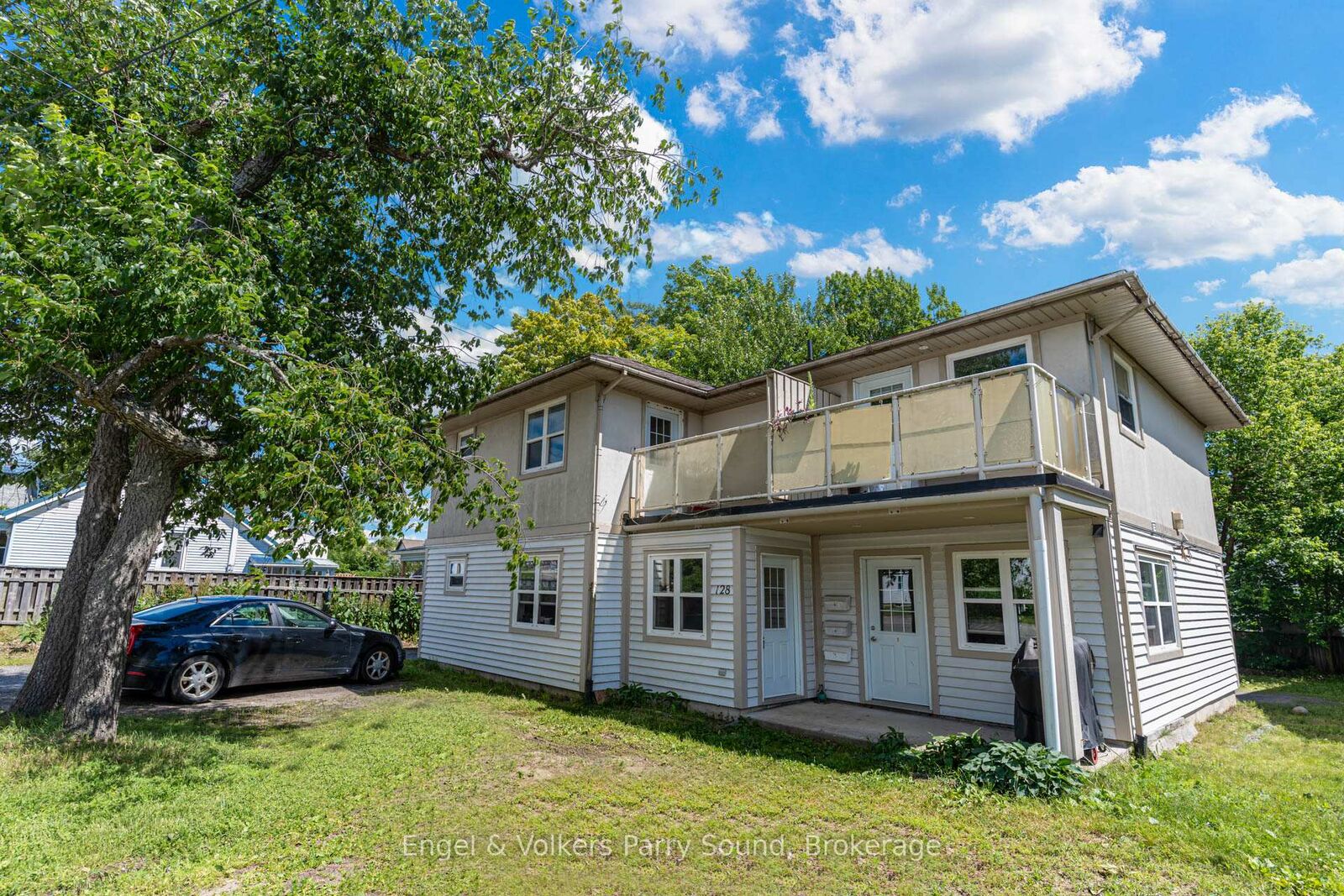 Property Photo:  128 Isabella Street  ON P2A 1N1 