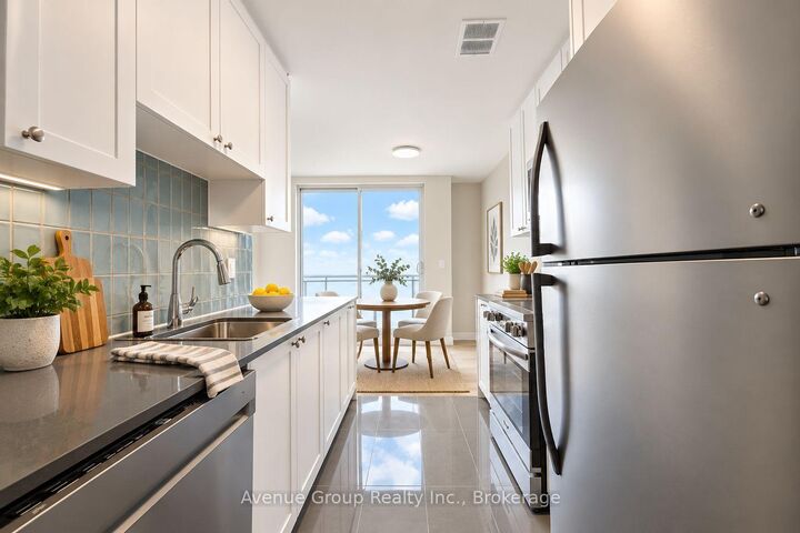 Property Photo:  1053 Don Mils Road 311  ON M3C 1W7 