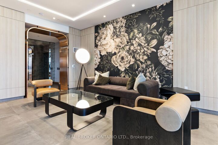Property Photo:  556 Marlee Avenue 605  ON M6B 0B1 