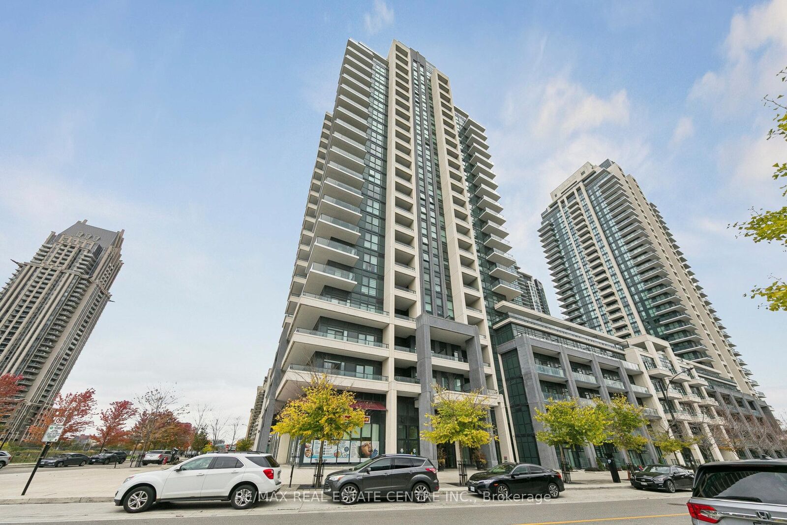 Property Photo:  4085 Parkside Village Drive 1104  ON L5B 0K9 